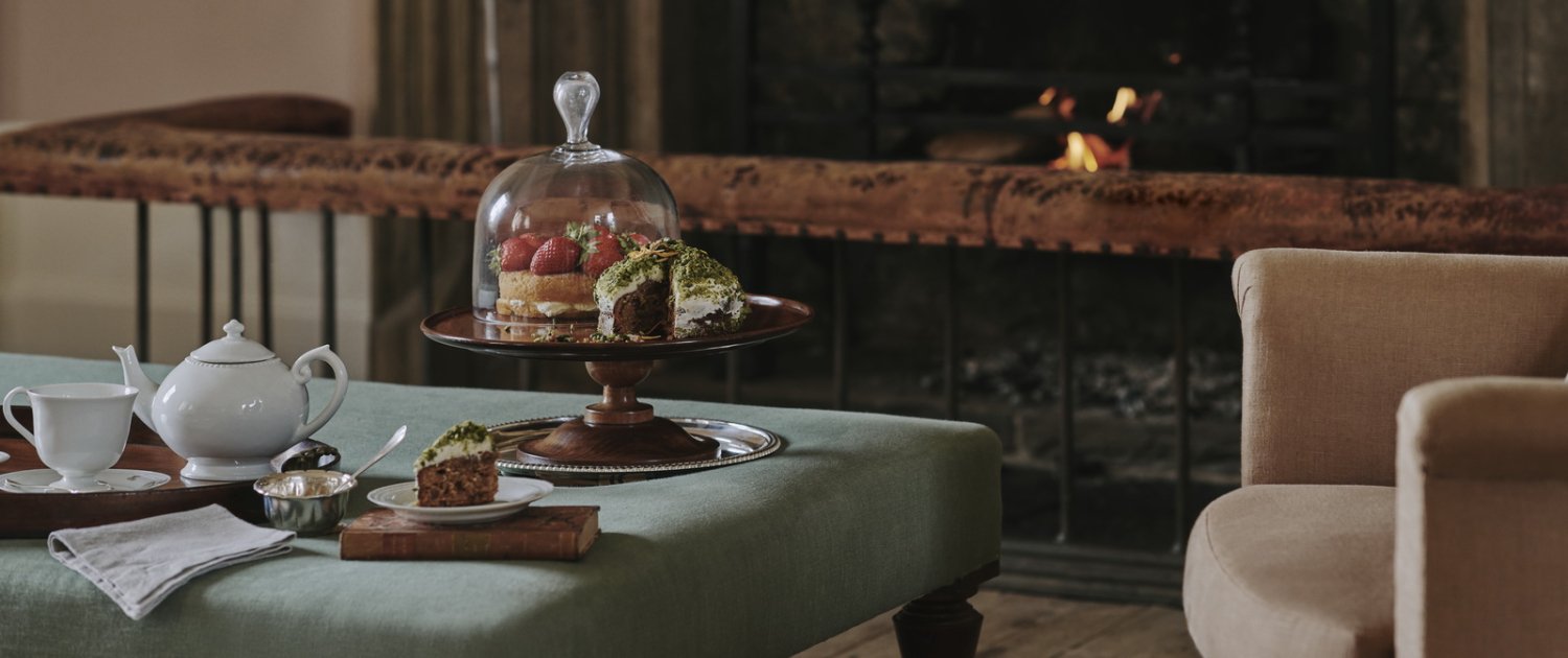 Aldourie - Tea & open fire 1600