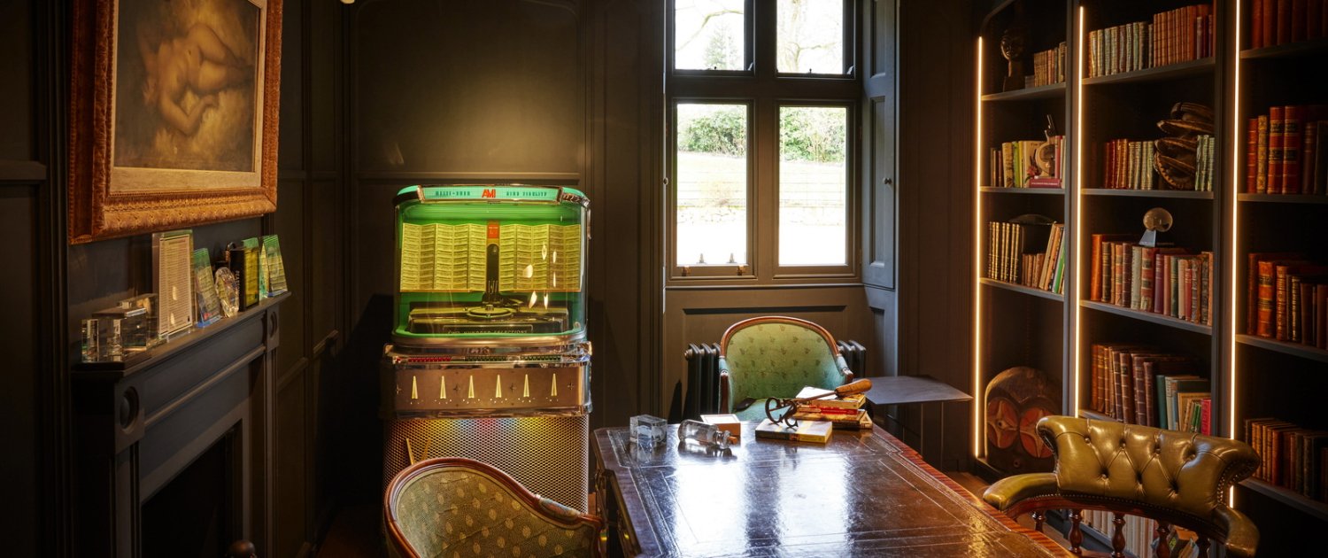 Hampshire Place - study 1600